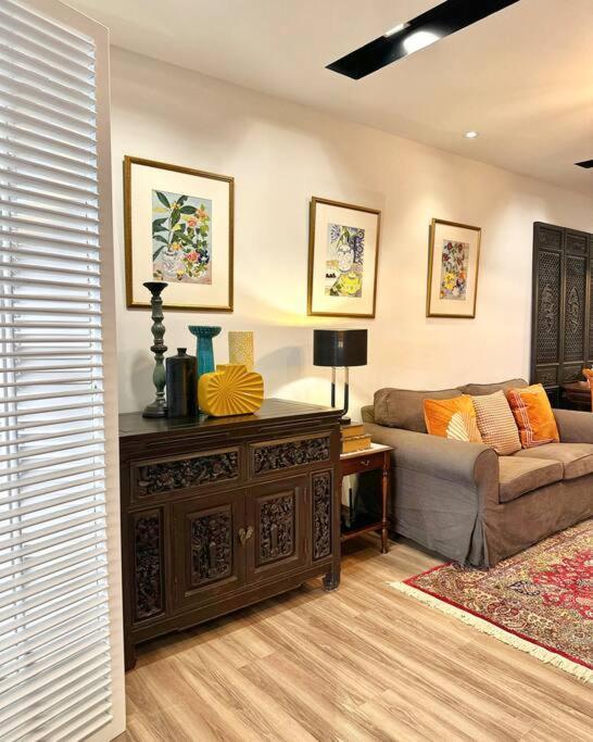 Central Bangkok, 5 Stars River View & Characteristic Decor Exteriör bild